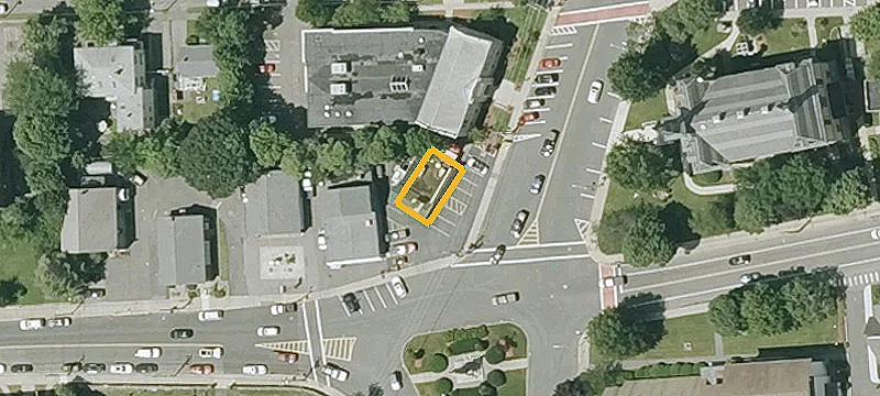 13 Main St
