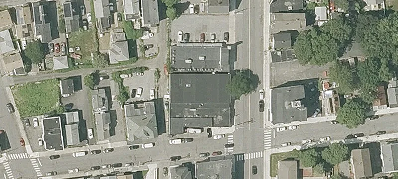 195-199 Un St