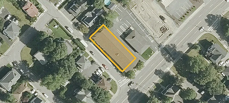 144 Pleasant St