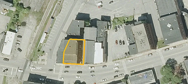 139 Main St