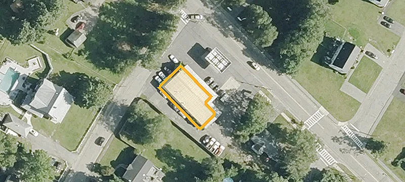 380 Main St