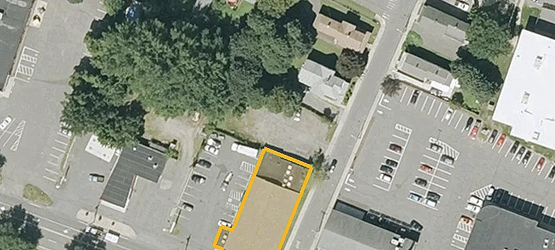 8 Maple St