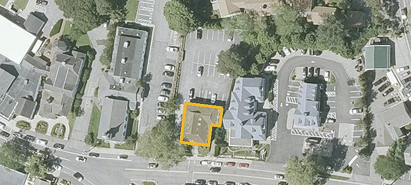 812 Main St