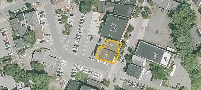 77 Main St