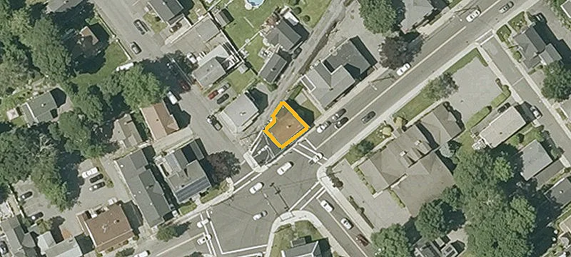 69 Pleasant St