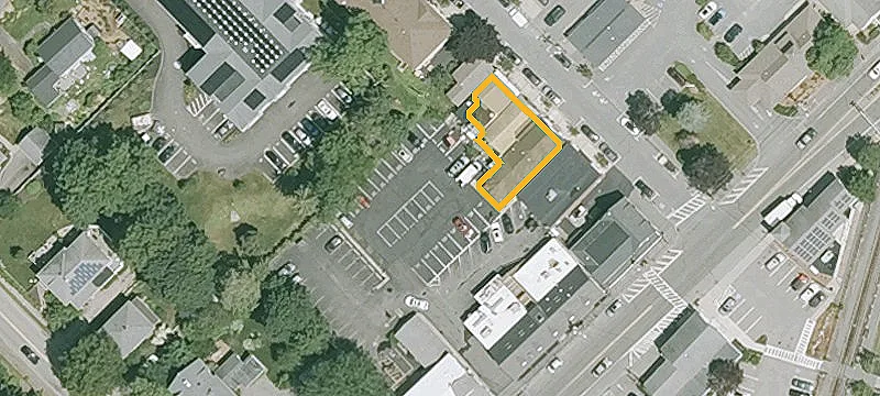 30 Railroad Ave