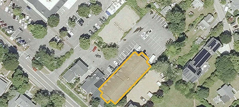 227 Uppr Main St
