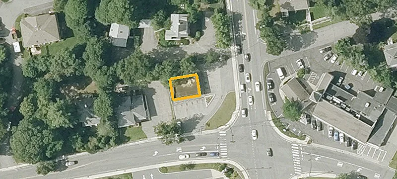 323 Marrett Rd