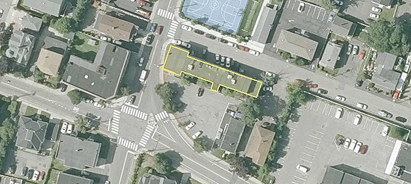 296 Newton St