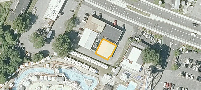 3037 Cranberry Hwy