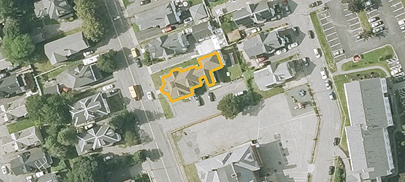 440 High St