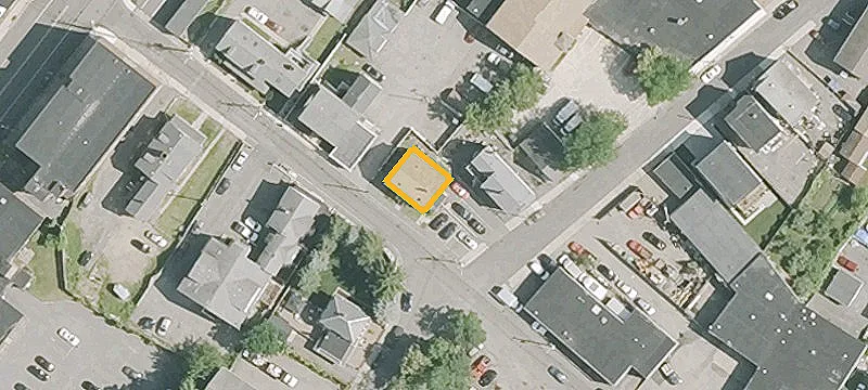 8 Oak St