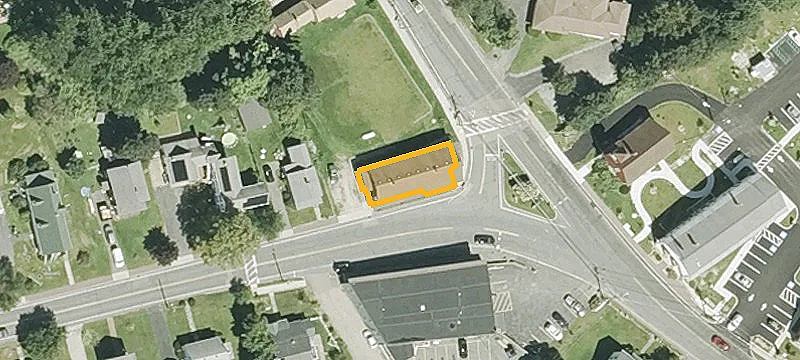 1 Maple St