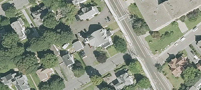 276 Un Ave