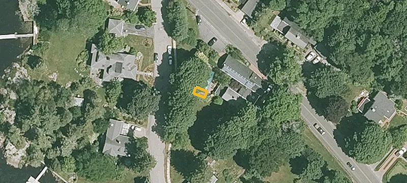 484 Main St