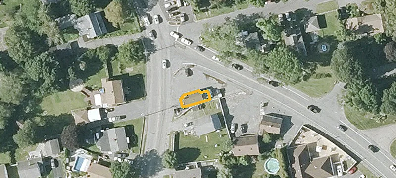 2 Main St
