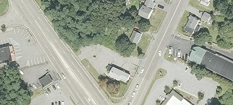 1388 Fall Riv Ave
