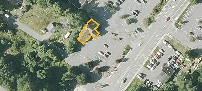 135 Main St