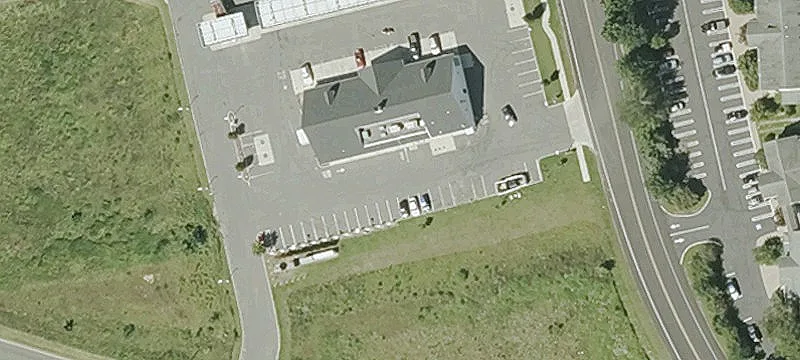 25 Russell St