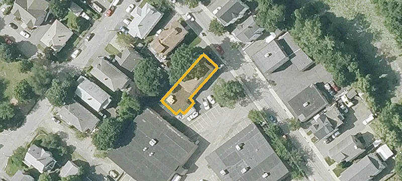 33 Rumford Ave