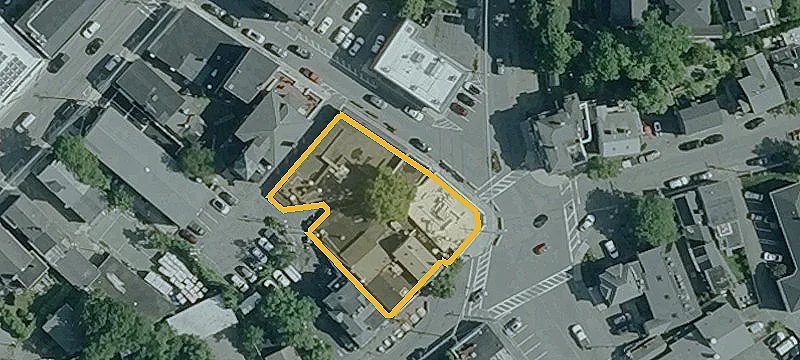 8 School St