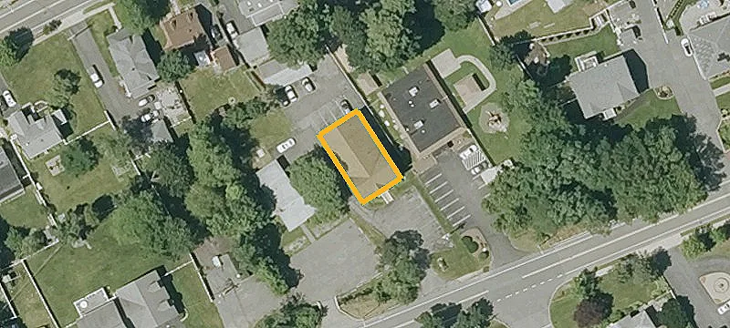 828 Lynn Fells Pkwy