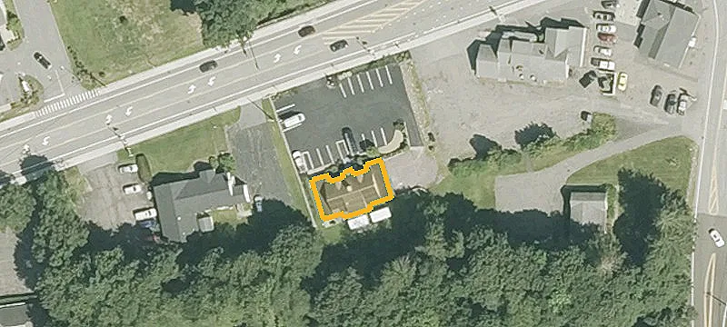 77 Main St