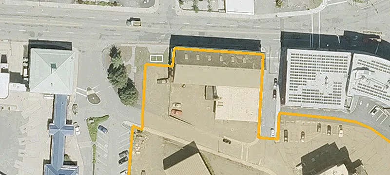 64 Main St