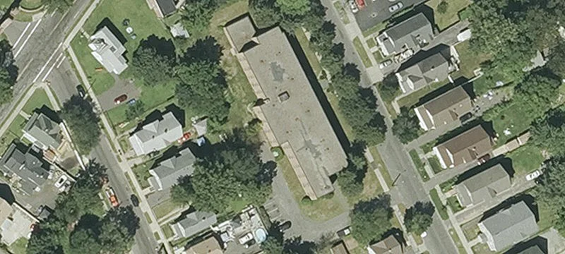 250 Oak Grv Ave