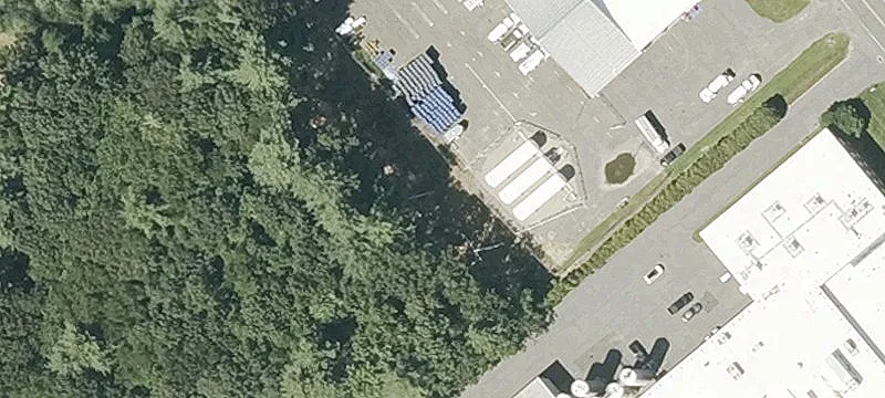 40 1st St