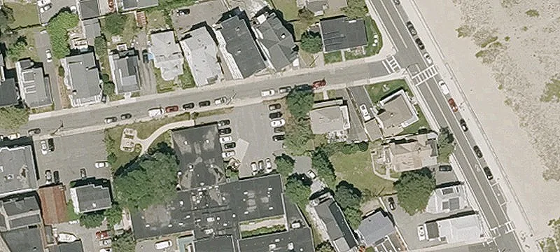 39 Irwin St