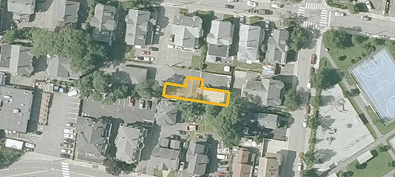 12 Chestnut Ave