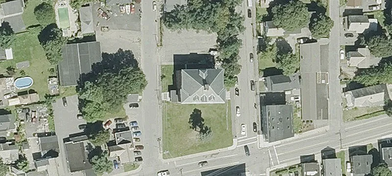 15 Ee St
