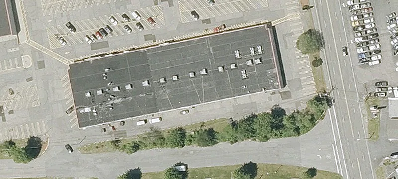 2039 Main St