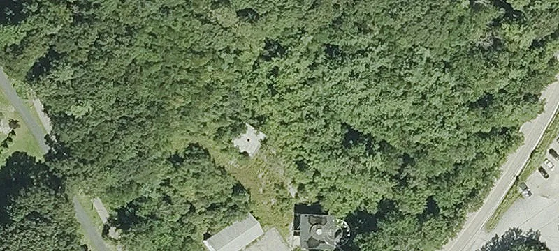 27 Douglas Rd
