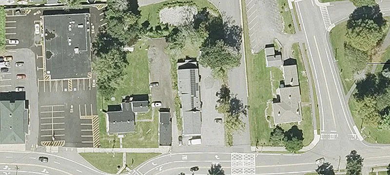 1044 Main St
