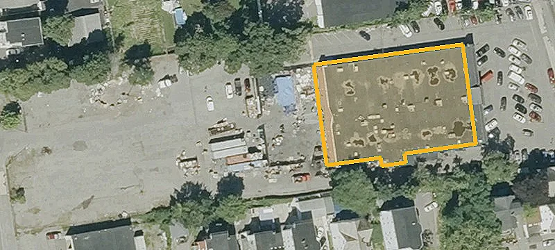 697 Main St