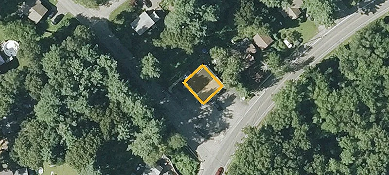 134 Holmes St