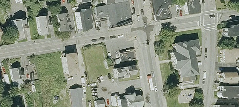 558 Main St