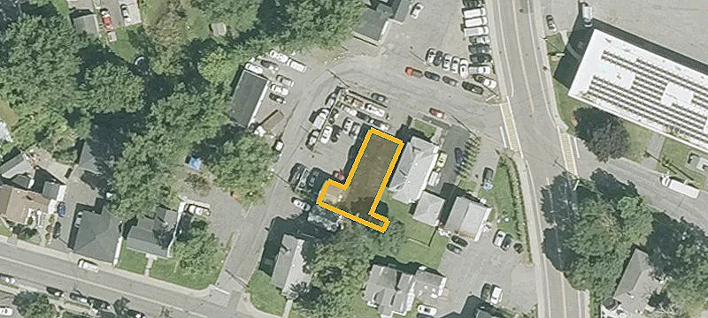 13 Roxanna St