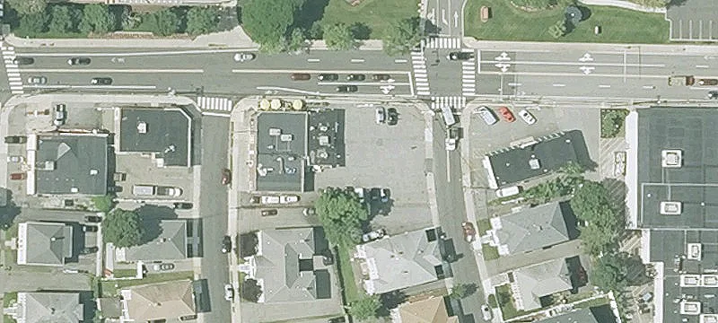1046 Main St