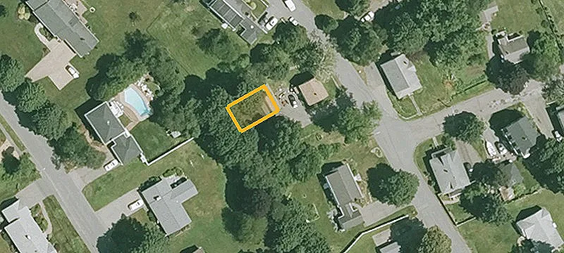 10 Perley Ave