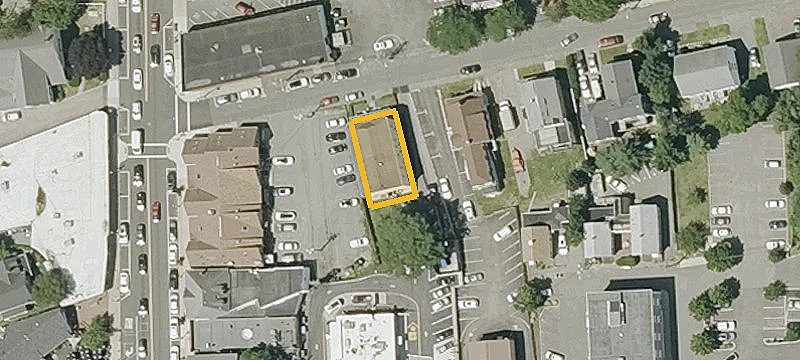 15 Holbrook Ave