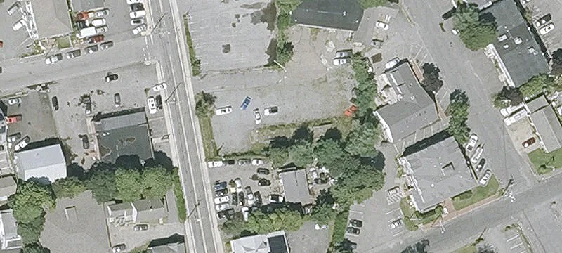 70 Barnstable Rd