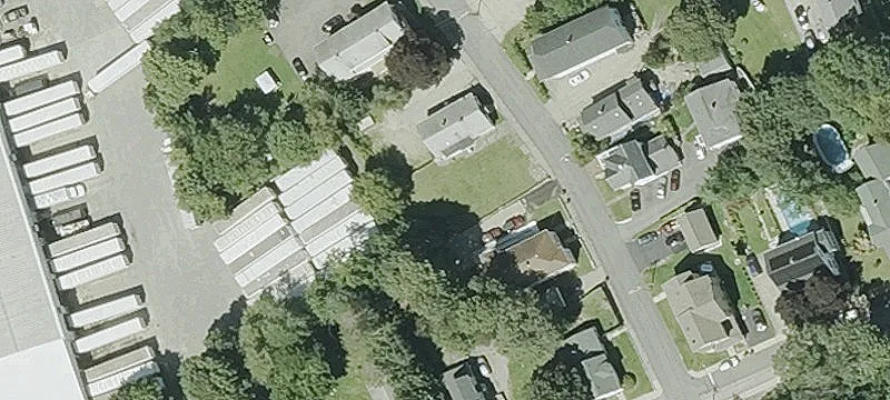 34 Myrtle Ave