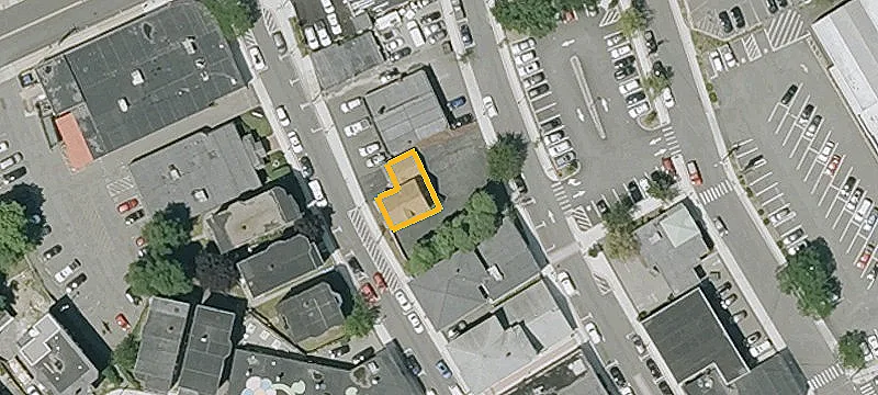 22 Woodside Ave