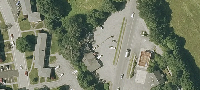 80 Chickering Rd