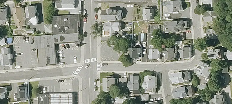 749 Main St