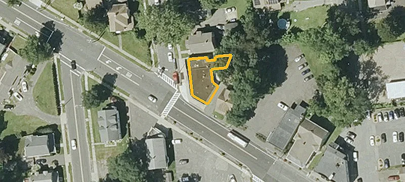 671 Main St