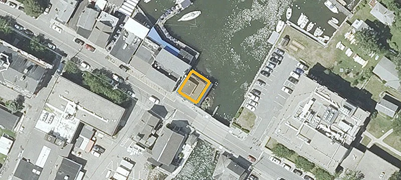 71 Water St